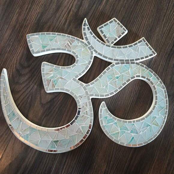 ADITRI CREATION Mosaic 'OM' Symbol Wall Hanging NWOT - Picture 1 of 5